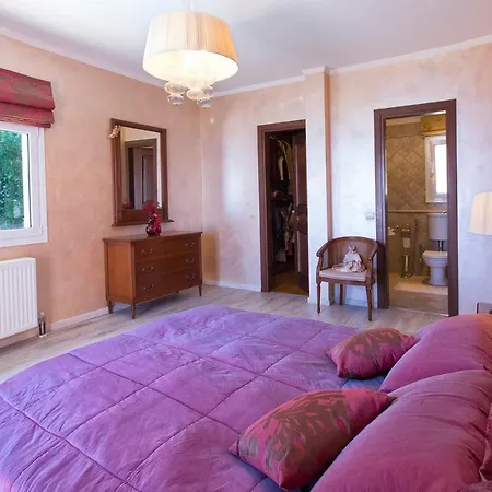 Larisa * Gastouri (Corfu)